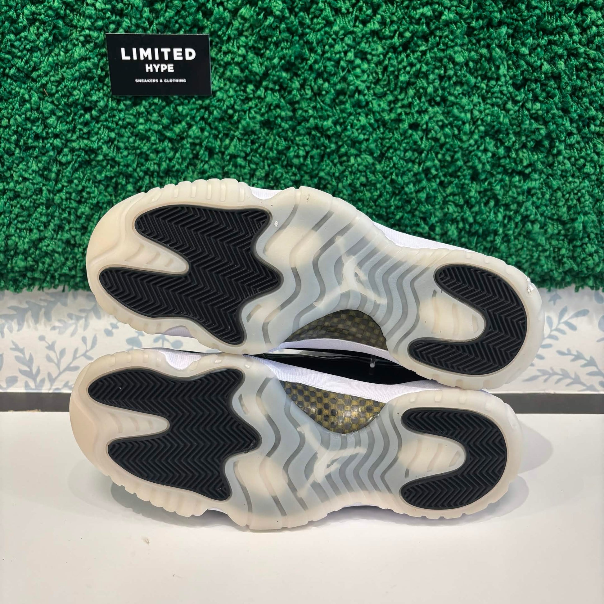 Jordan 11 Retro DMP Gratitude (2023) (USED)