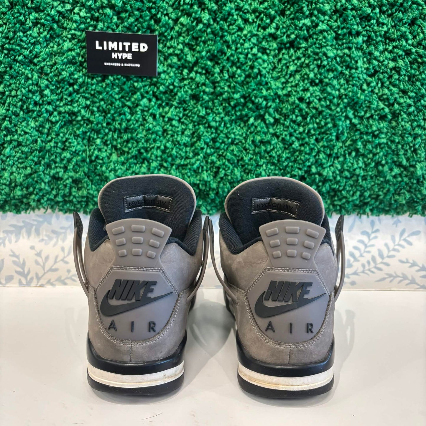 Jordan 4 Retro Cave Stone (USED)