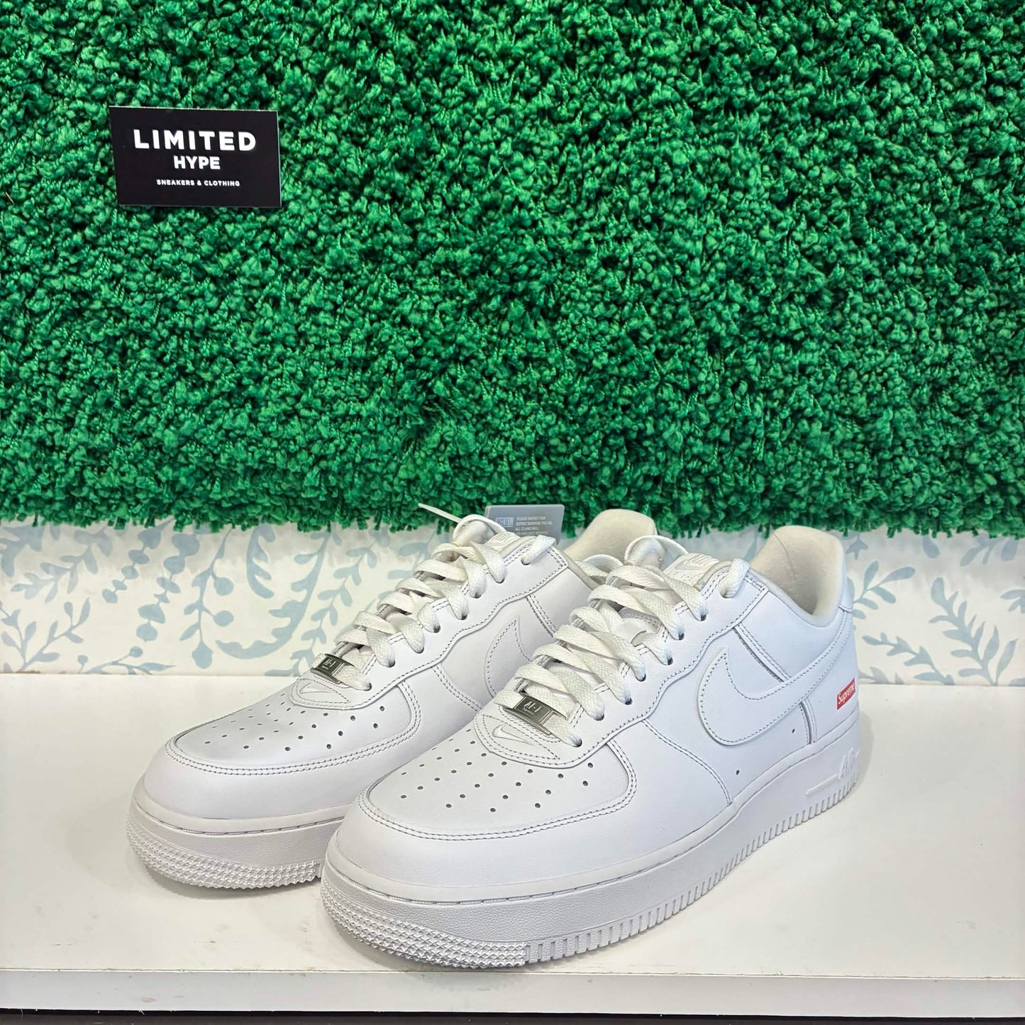 Nike Air Force 1 Low Supreme White (USED, OG ALL)