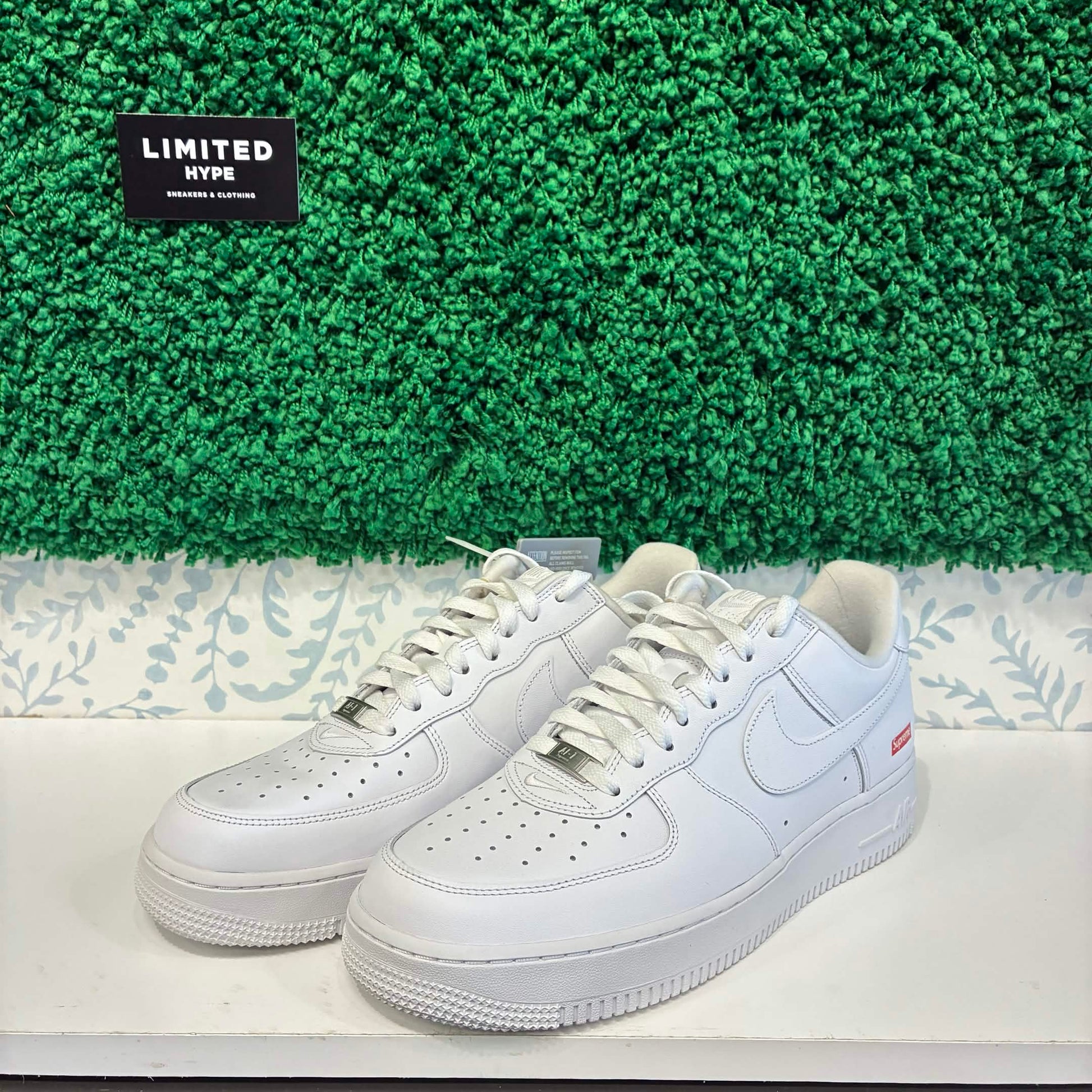 Nike Air Force 1 Low Supreme White (USED, OG ALL)