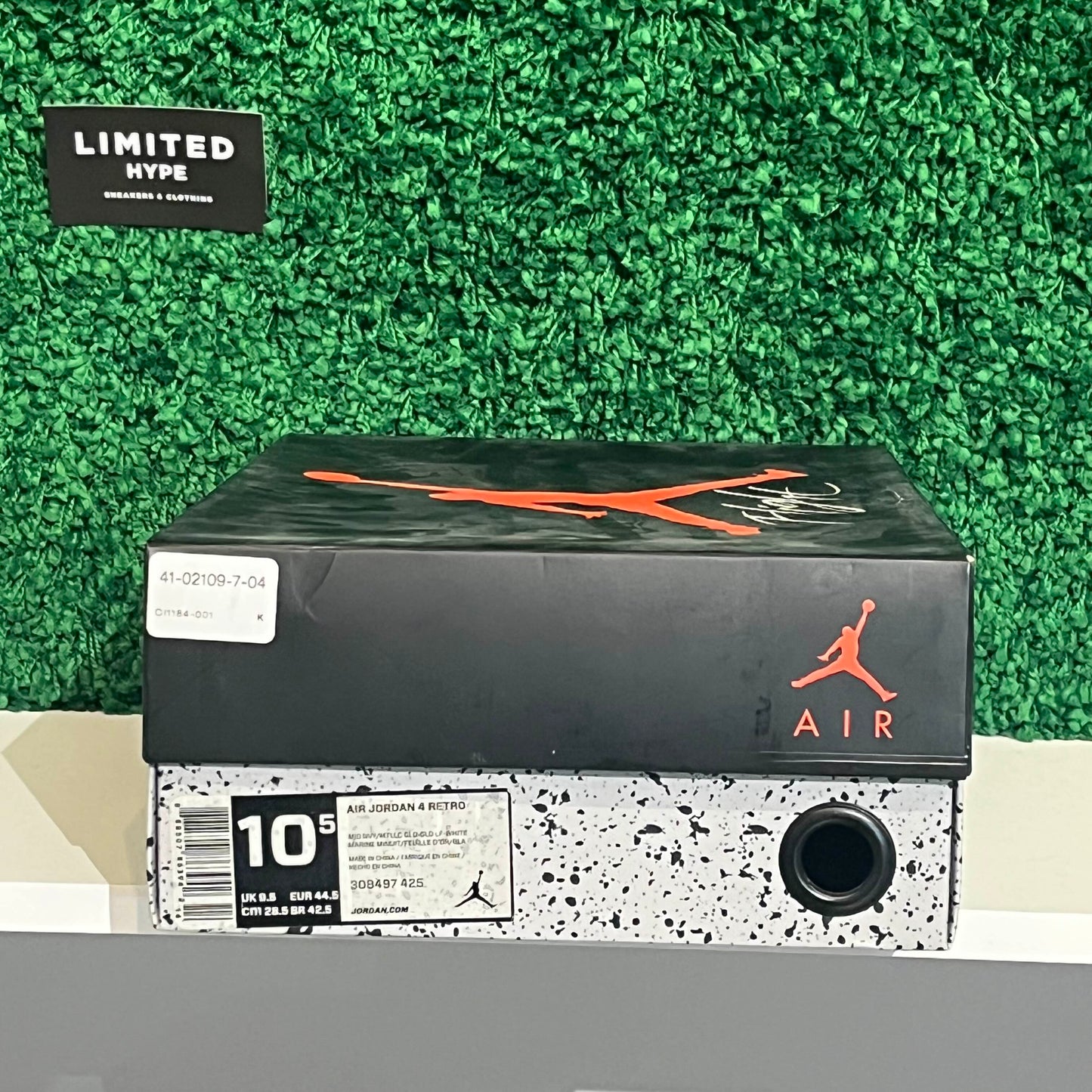 Jordan 4 Retro Bred (2019) (USED)