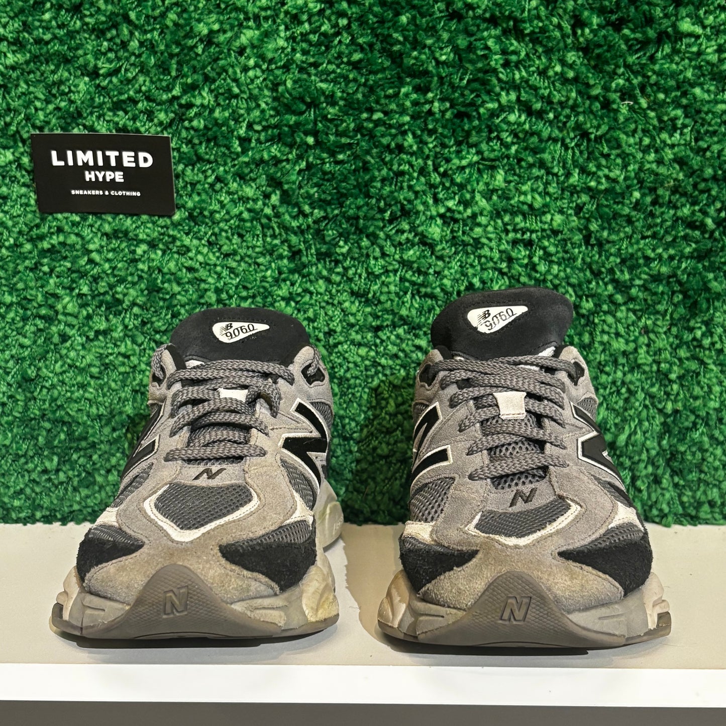 New Balance 9060 Noir Grey (USED)