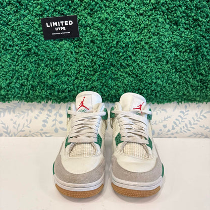 Jordan 4 Retro SB Pine Green (USED)
