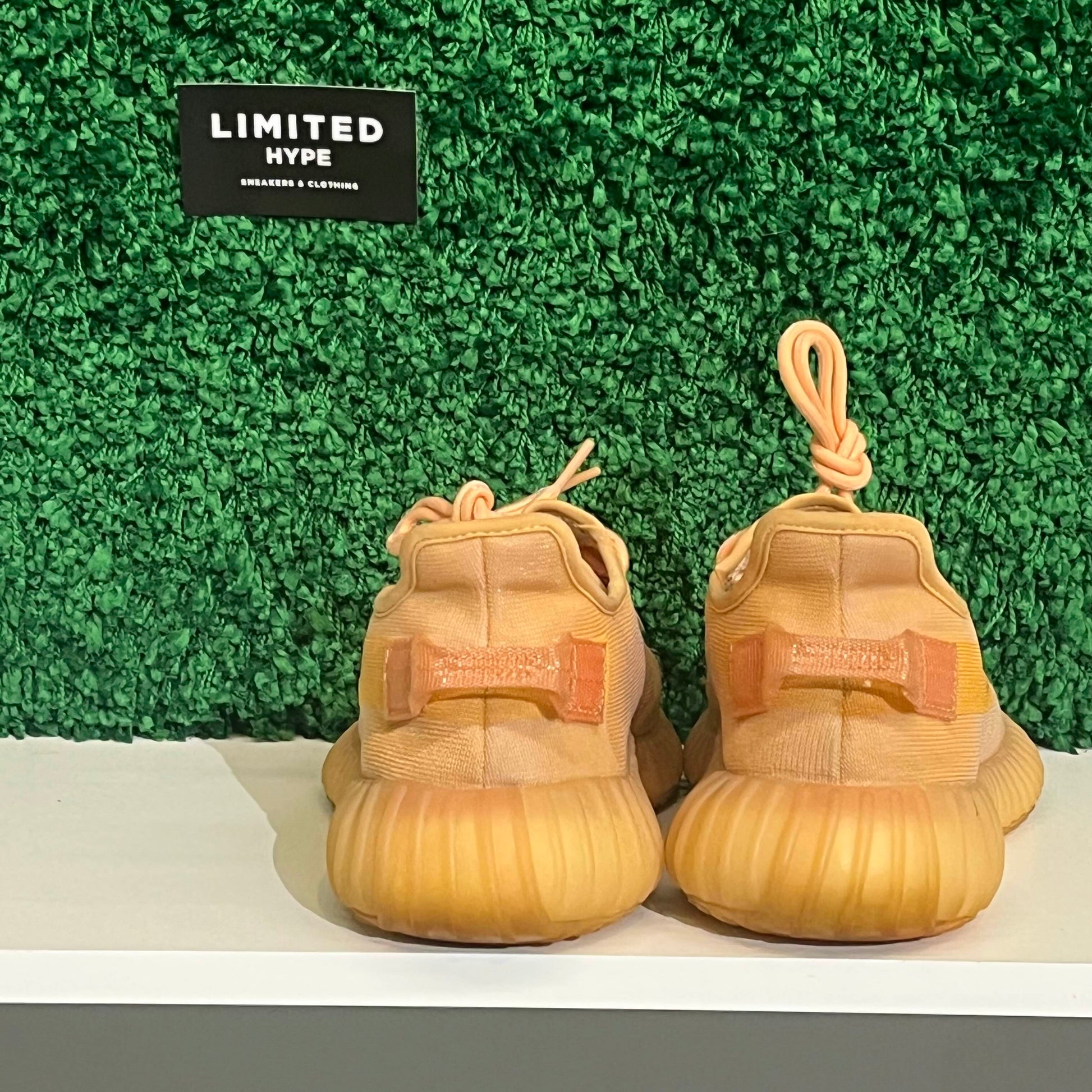 adidas Yeezy Boost 350 V2 Mono Clay (USED)