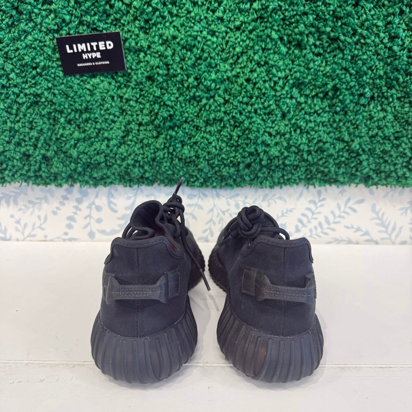 adidas Yeezy Boost 350 V2 Mono Cinder (USED)