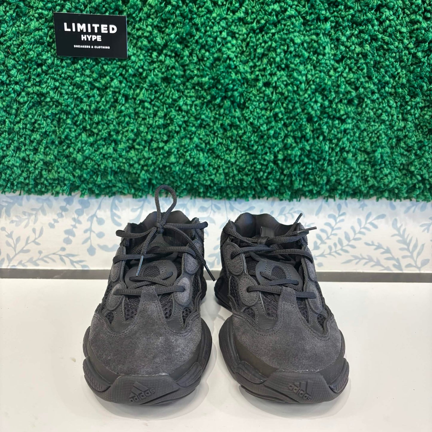 adidas Yeezy 500 Utility Black (USED)