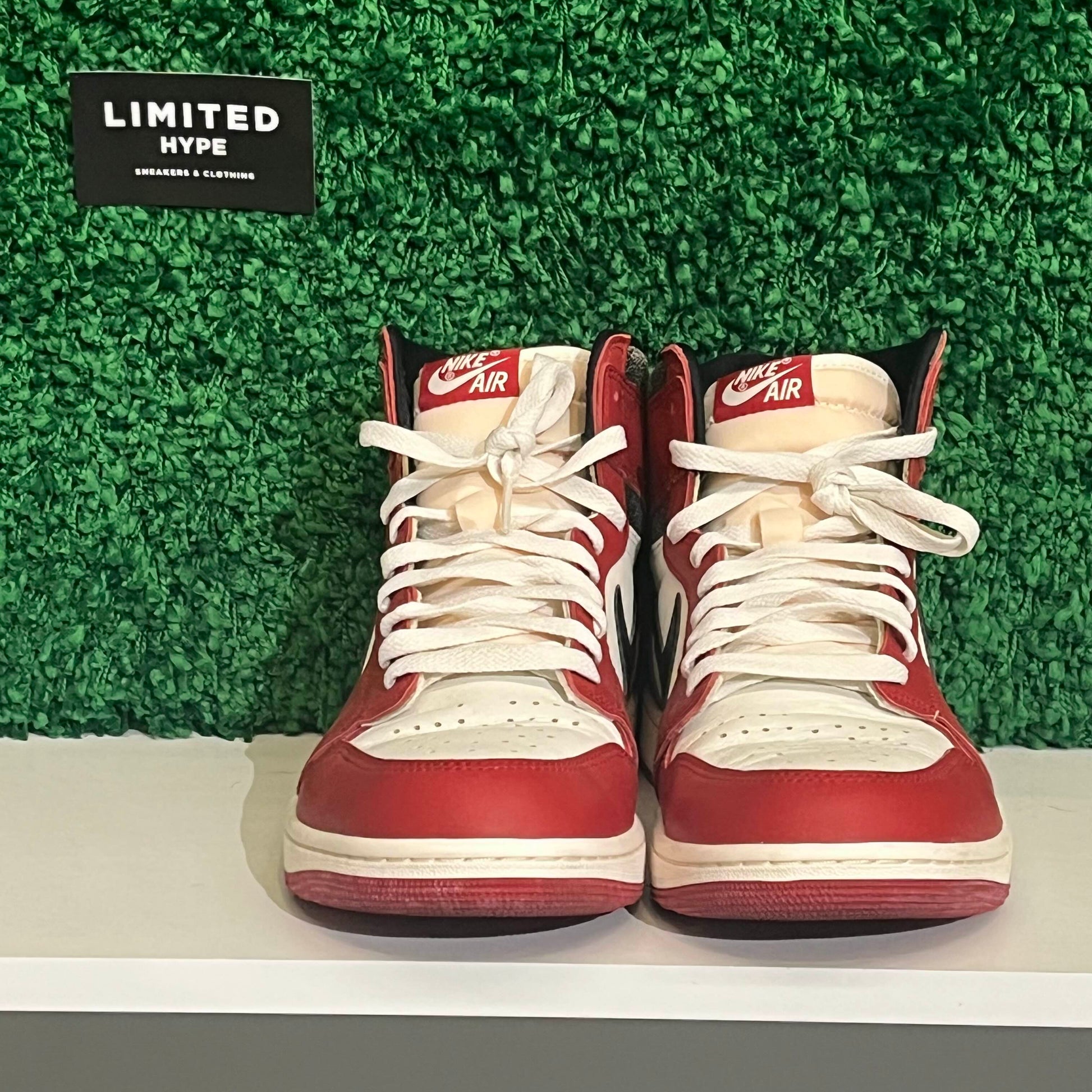 Jordan 1 Retro High OG Chicago Lost and Found (USED)