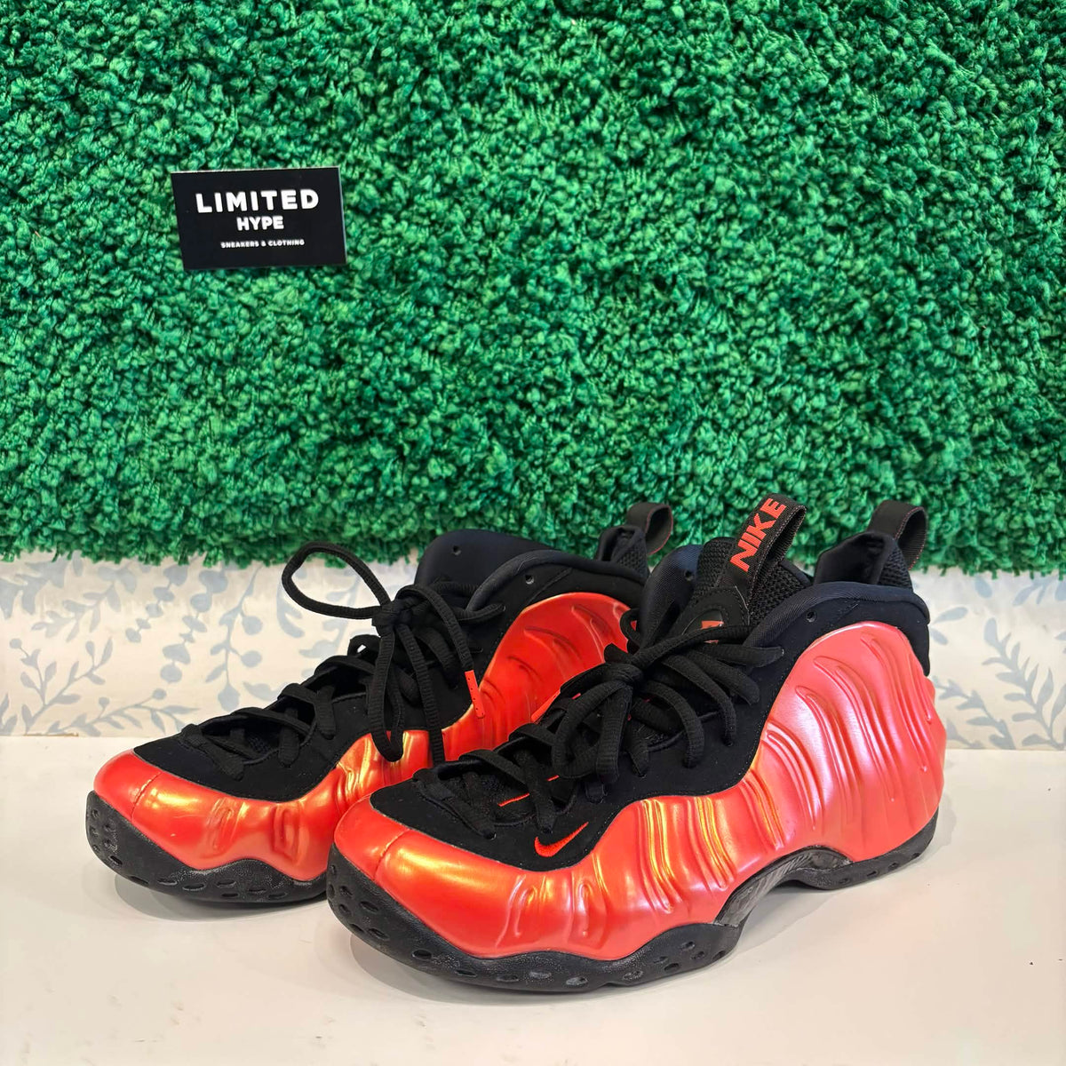 Nike Air Foamposite One Habanero Red (USED) (NO BOX)