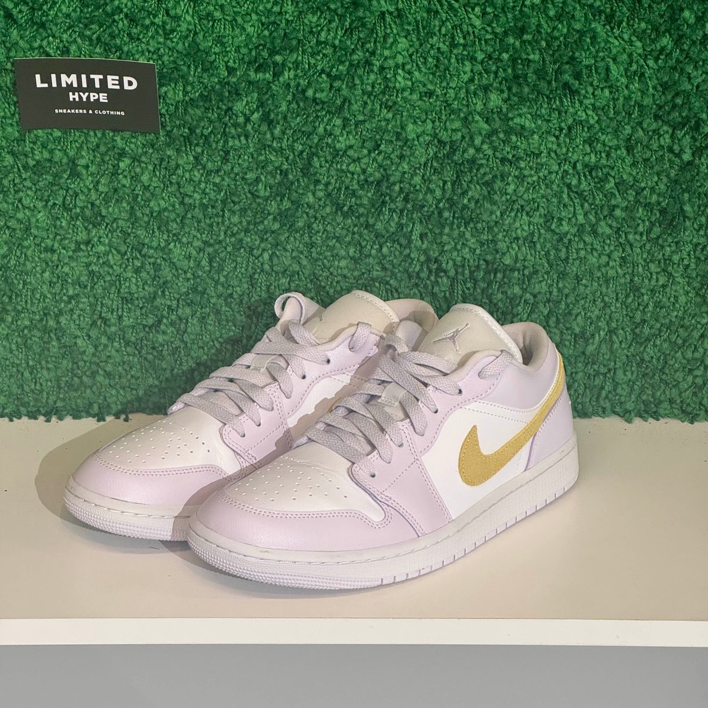 Jordan 1 Low Barely Grape (Women's) (USED) (NO BOX)