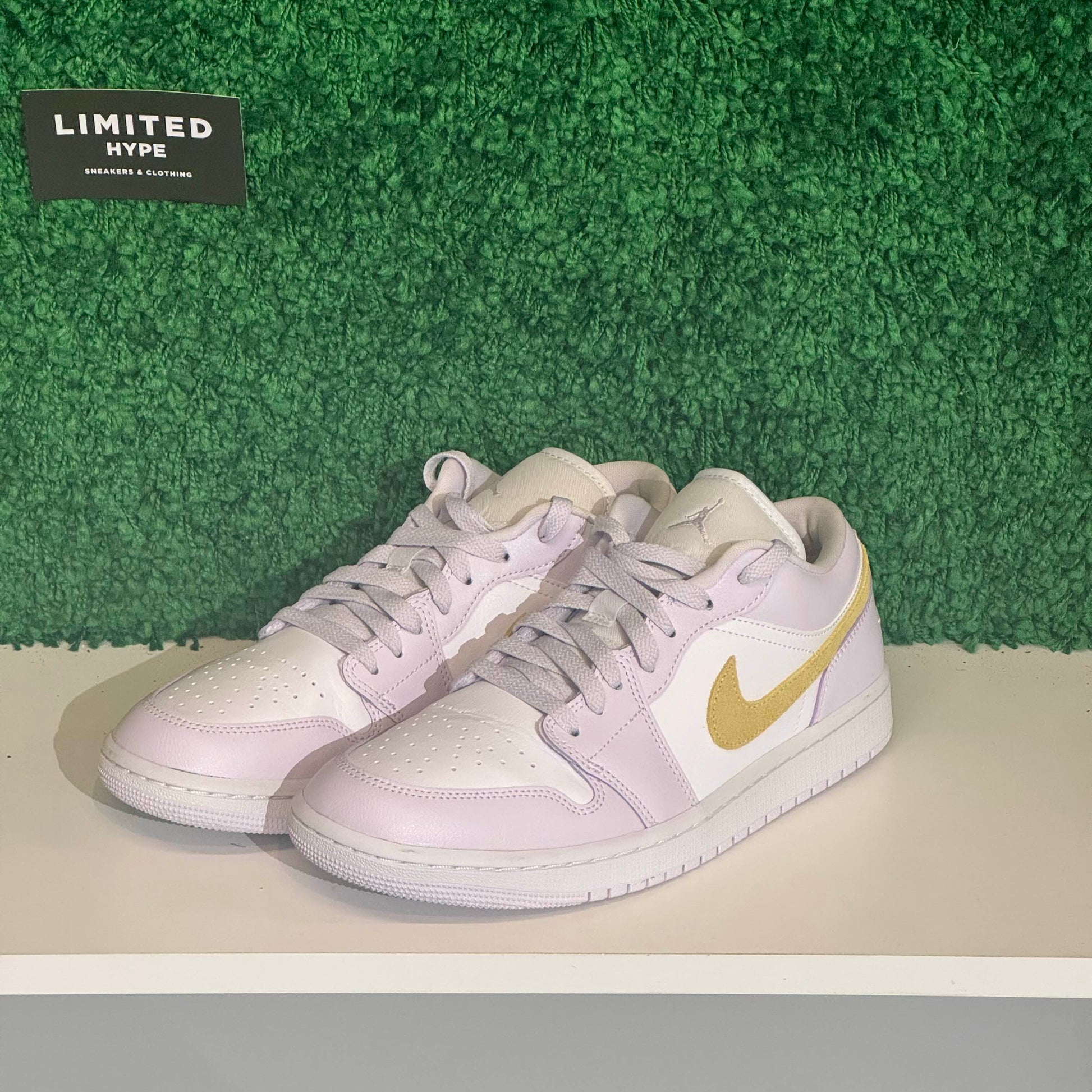 Jordan 1 Low Barely Grape (Women's) (USED) (NO BOX)