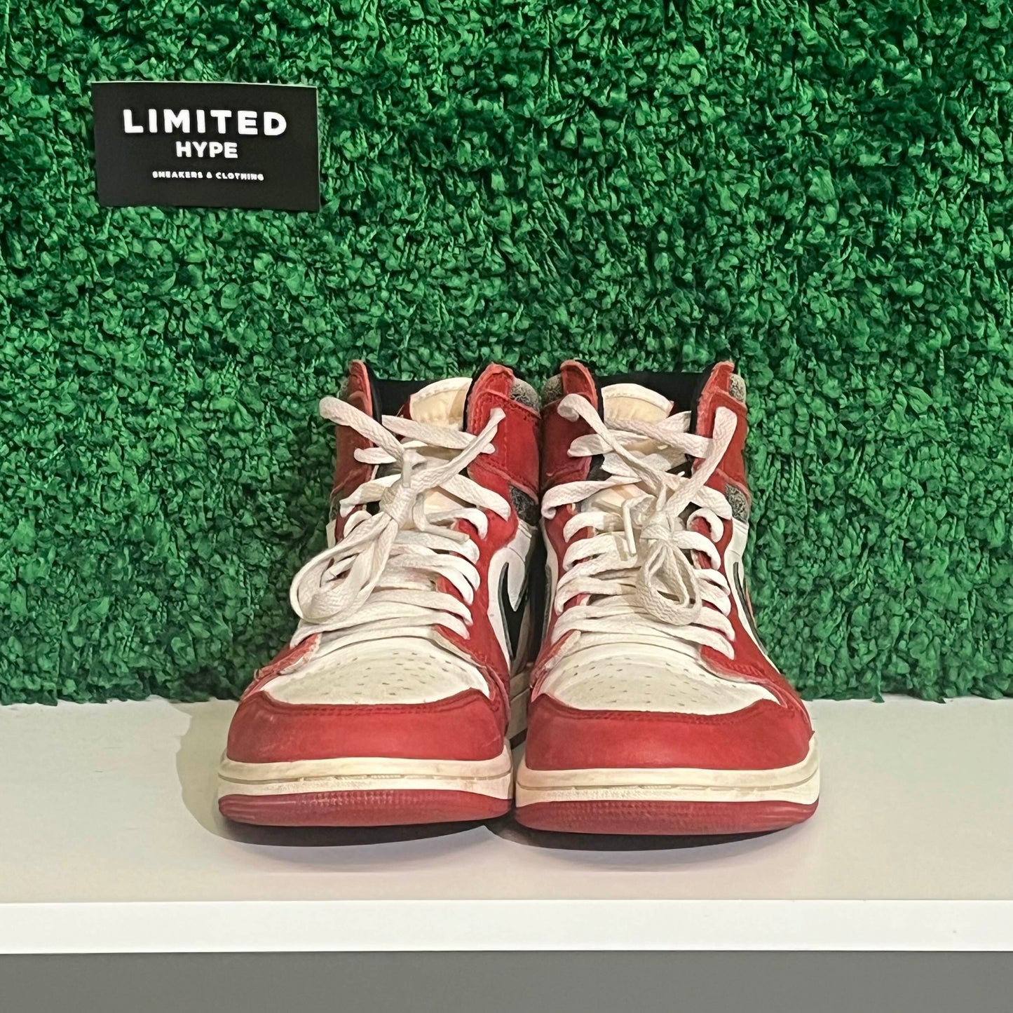 Jordan 1 Retro High OG Chicago Lost and Found (USED)