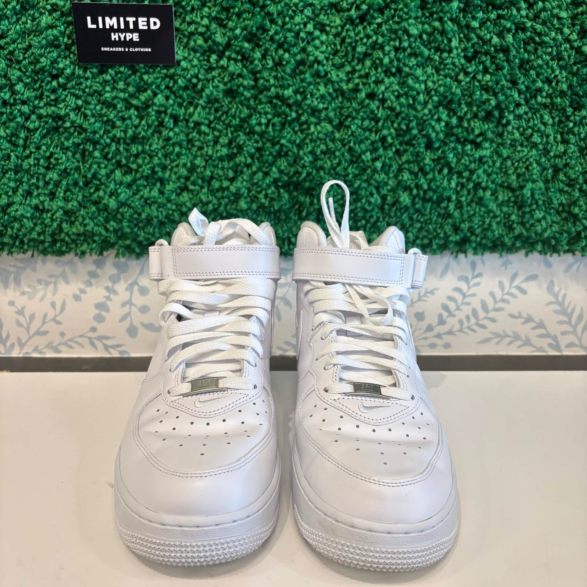 Nike Air Force 1 Mid Supreme White (USED)