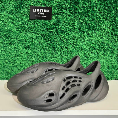 Yeezy Foam Rnnr Onyx (USED)