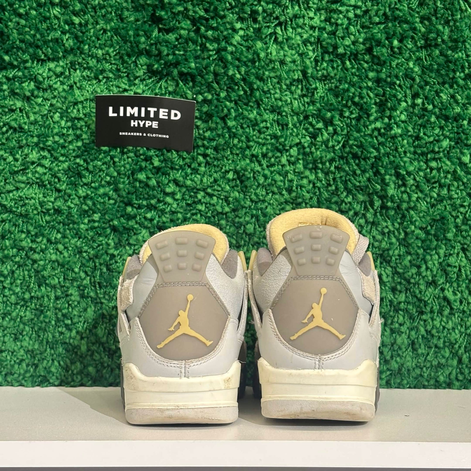 Jordan 4 Retro SE Craft Photon Dust (USED, NO BOX)