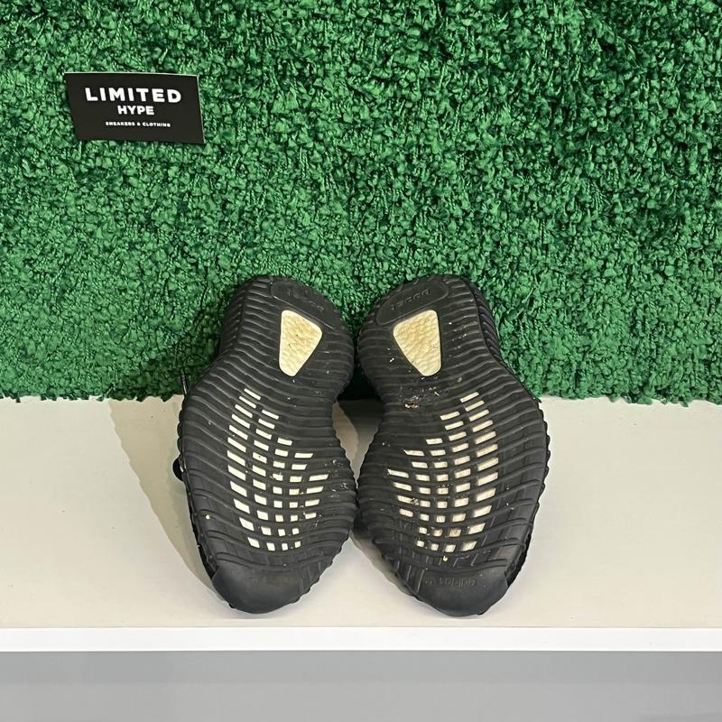 adidas Yeezy Boost 350 V2 Black Red