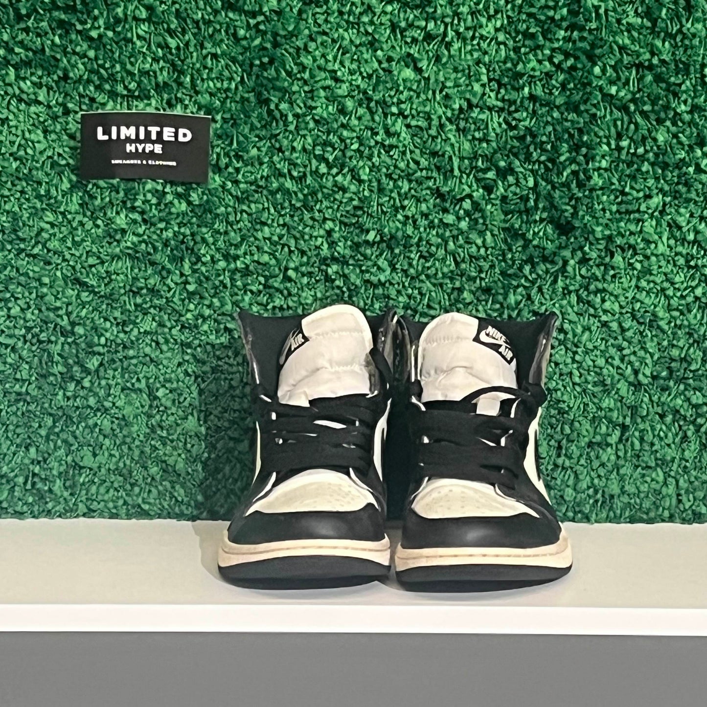 Jordan 1 Retro High Dark Mocha (USED)