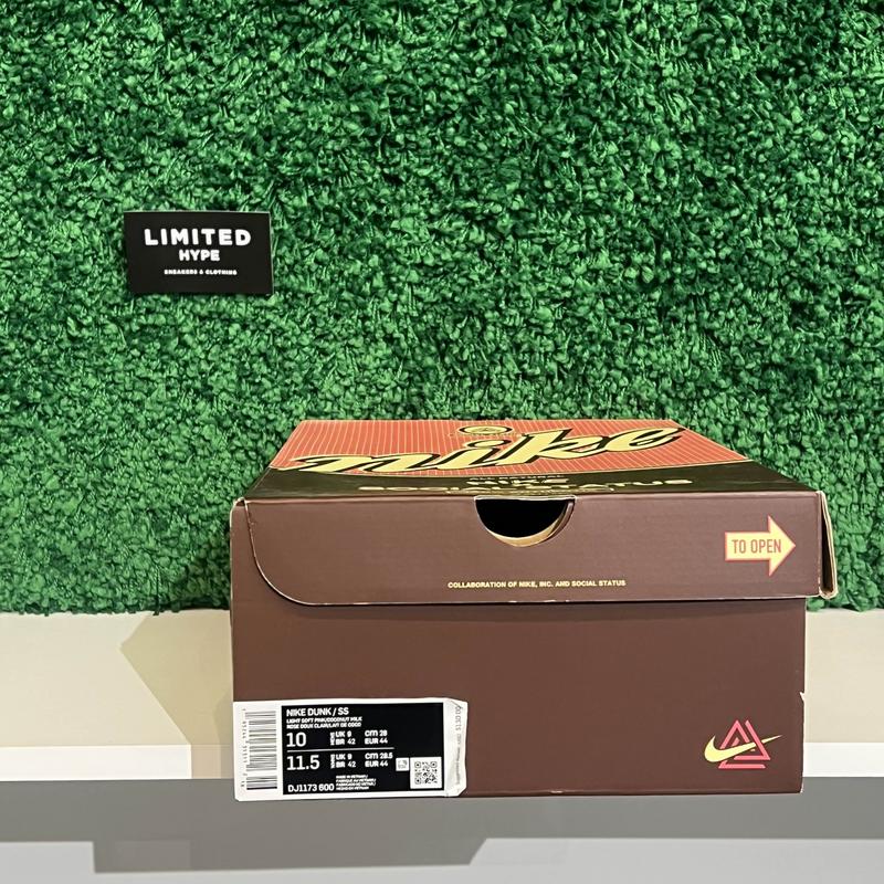 Nike Dunk Mid Social Status Free Lunch Strawberry Milk