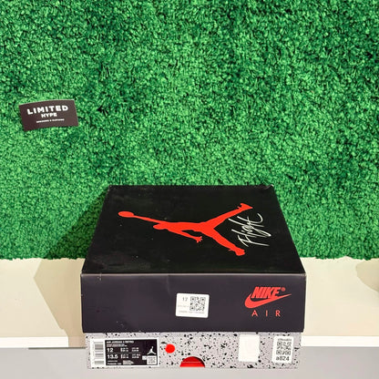 Jordan 4 Retro White Cement (2025) (USED)