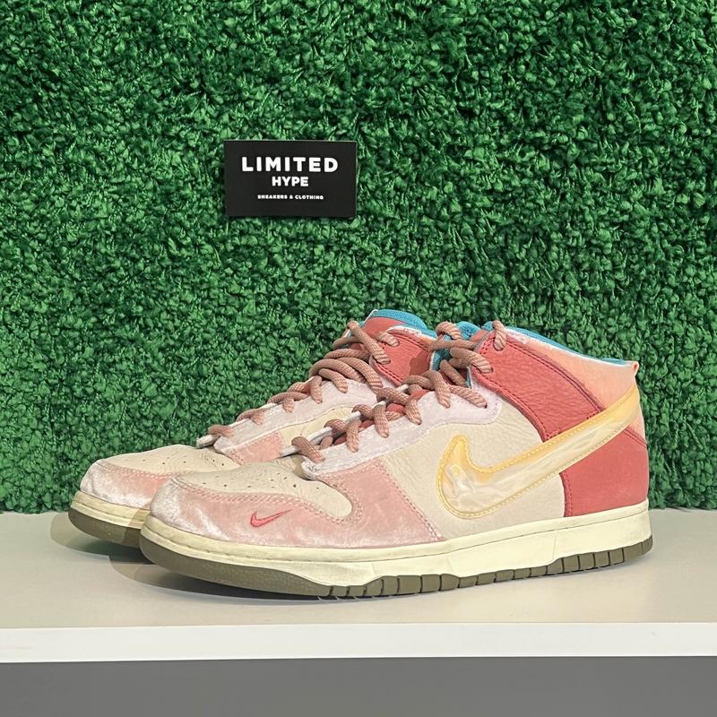 Nike Dunk Mid Social Status Free Lunch Strawberry Milk