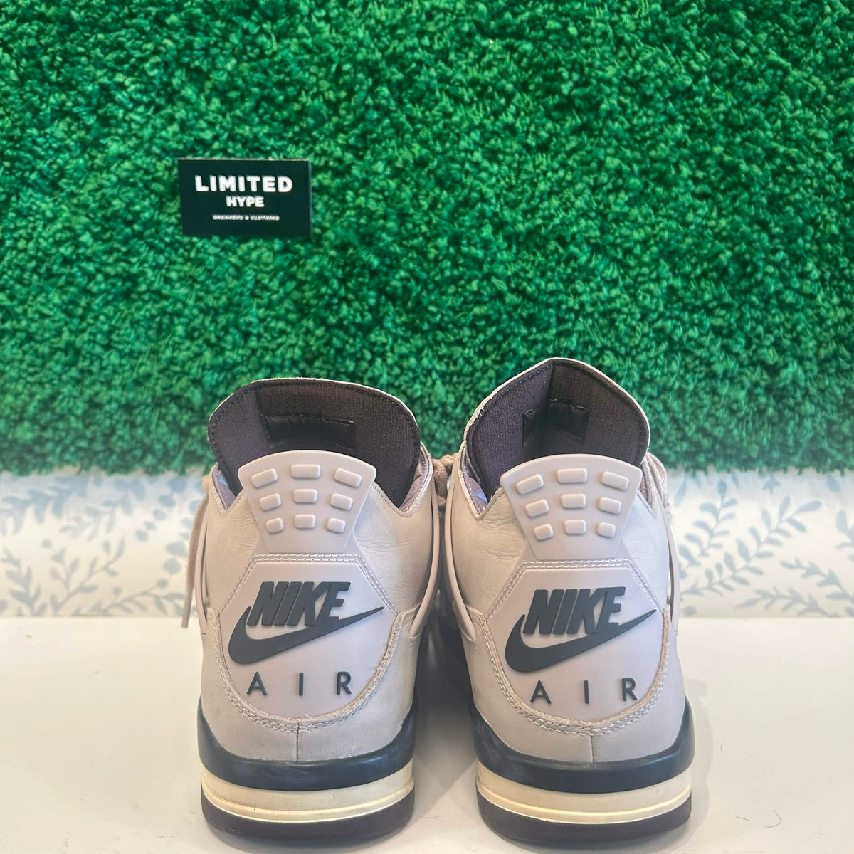 Jordan 4 Retro OG SP A Ma Maniére While You Were Sleeping (Women's) (USED)