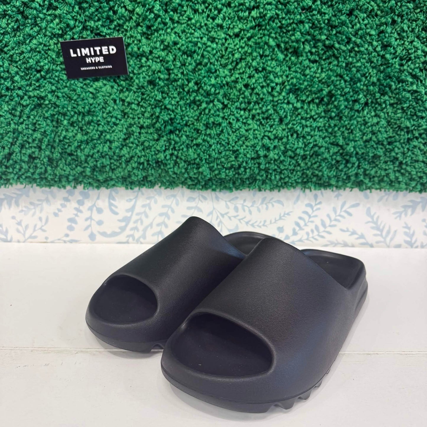 YZY YS-01 Black (WORN ONCE)