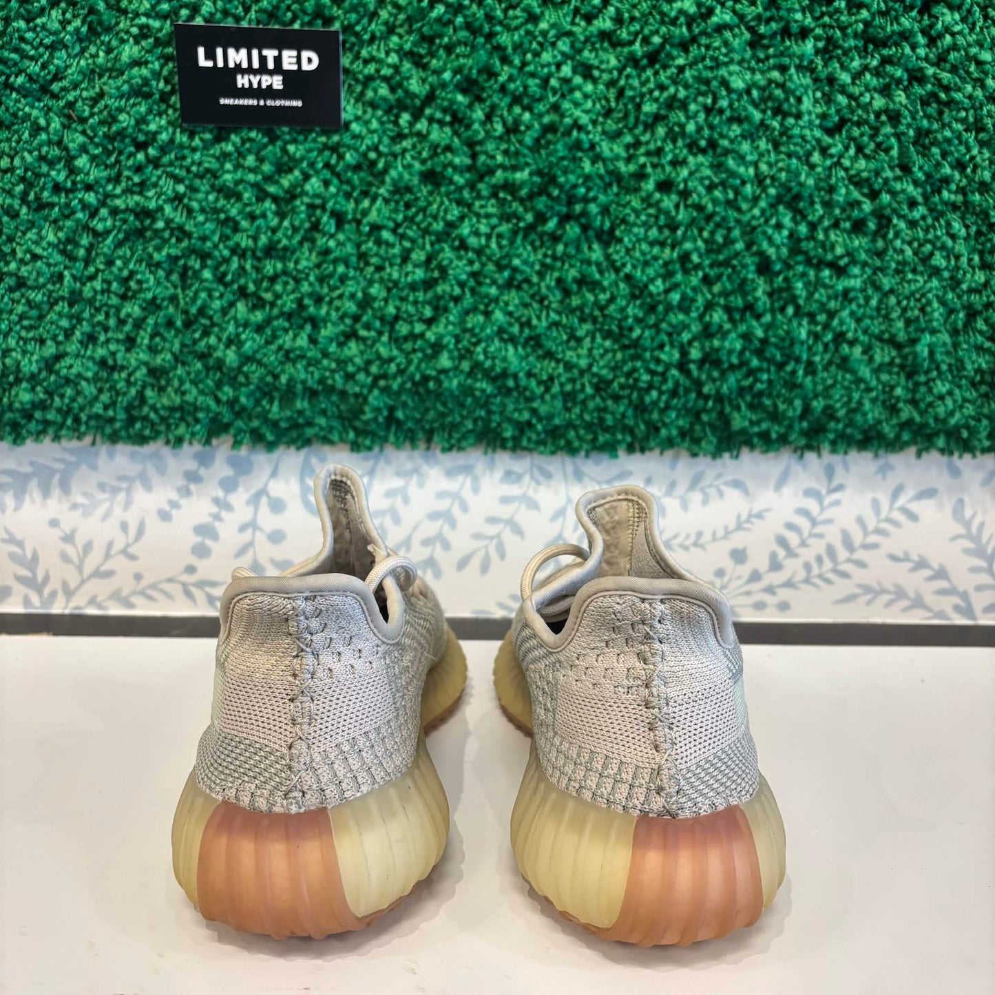 adidas Yeezy Boost 350 V2 Citrin (Non-Reflective) (USED)