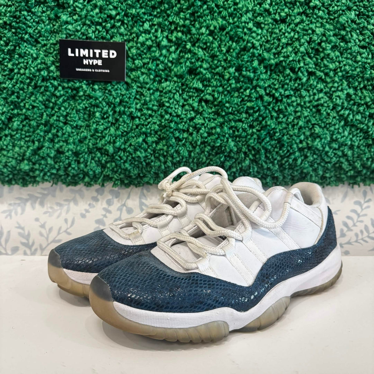 Jordan 11 Retro Low Snake Navy (2019) (USED) (NO BOX)