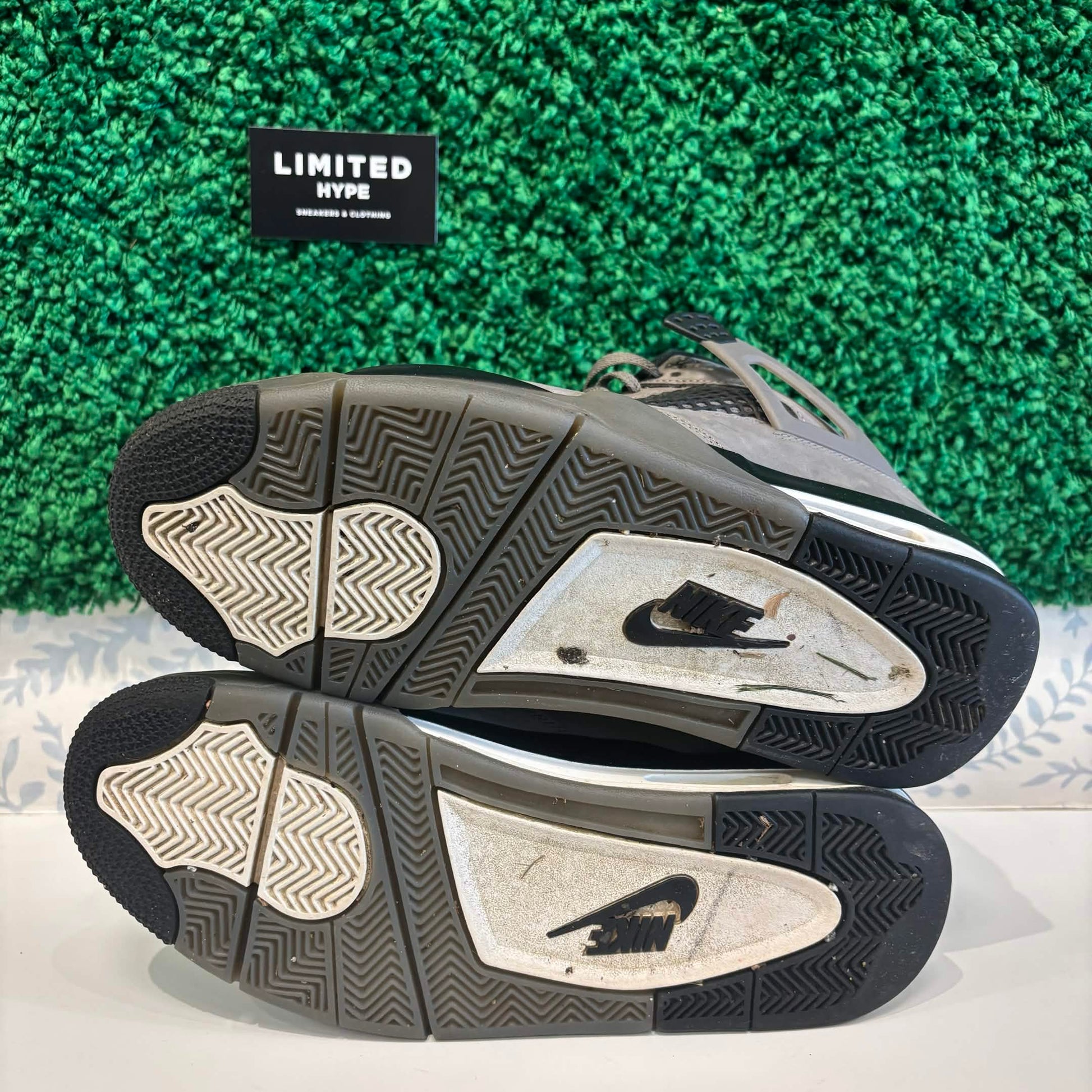 Jordan 4 Retro Cave Stone (USED)