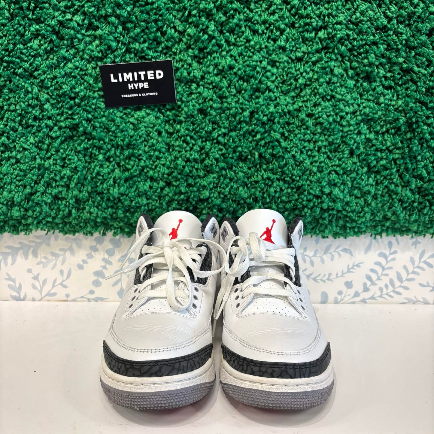 Jordan 3 Retro Cement Grey (USED)
