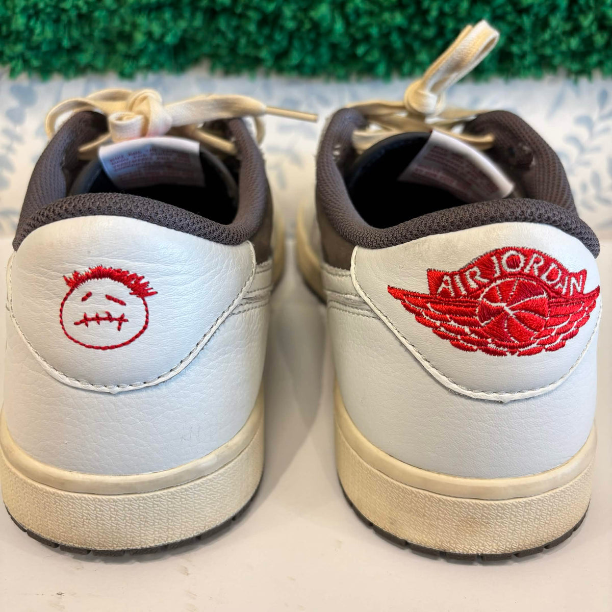 Travis Scott Jordan 1 Reverse Mocha (USED)
