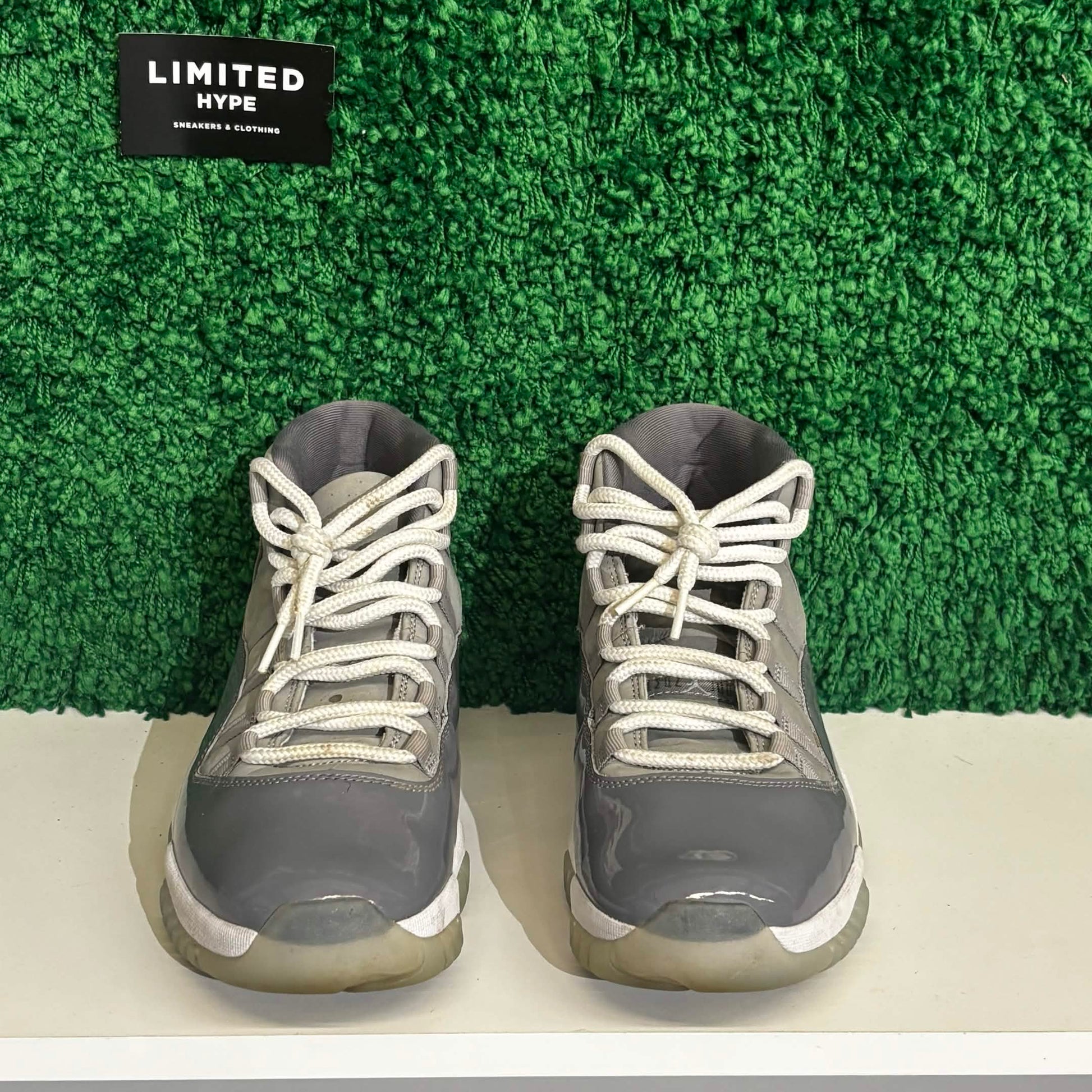 Jordan 11 Retro Cool Grey (USED, NO BOX)